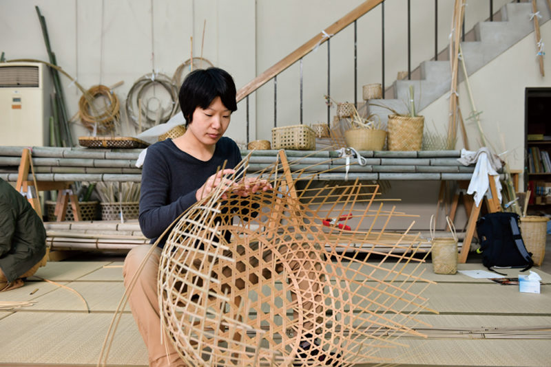 竹細工職人 安藤千寿香さん | aun web もっと知りたい、岐阜のこと。