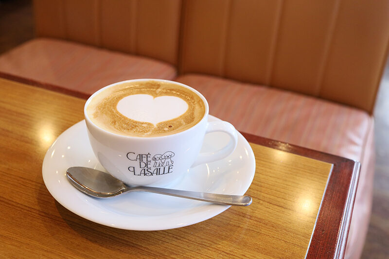 Café de Lasalle 真砂店のカフェラテ