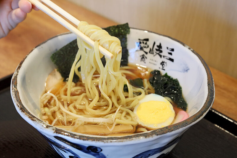 岐阜城楽市 愛岐三食堂の岐阜中華そば
