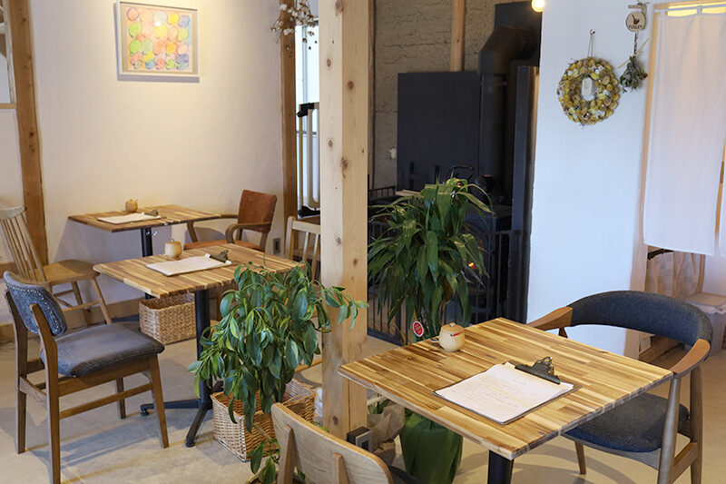 自然食カフェ めぐる菜の外観